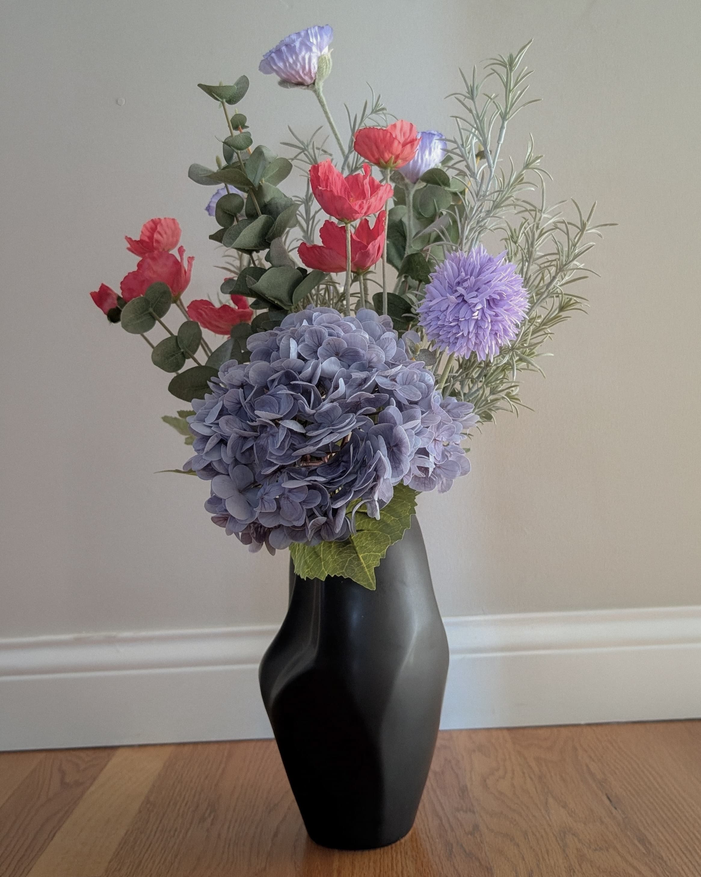 13 Atelier Bloem Purple Forever Bouquet
