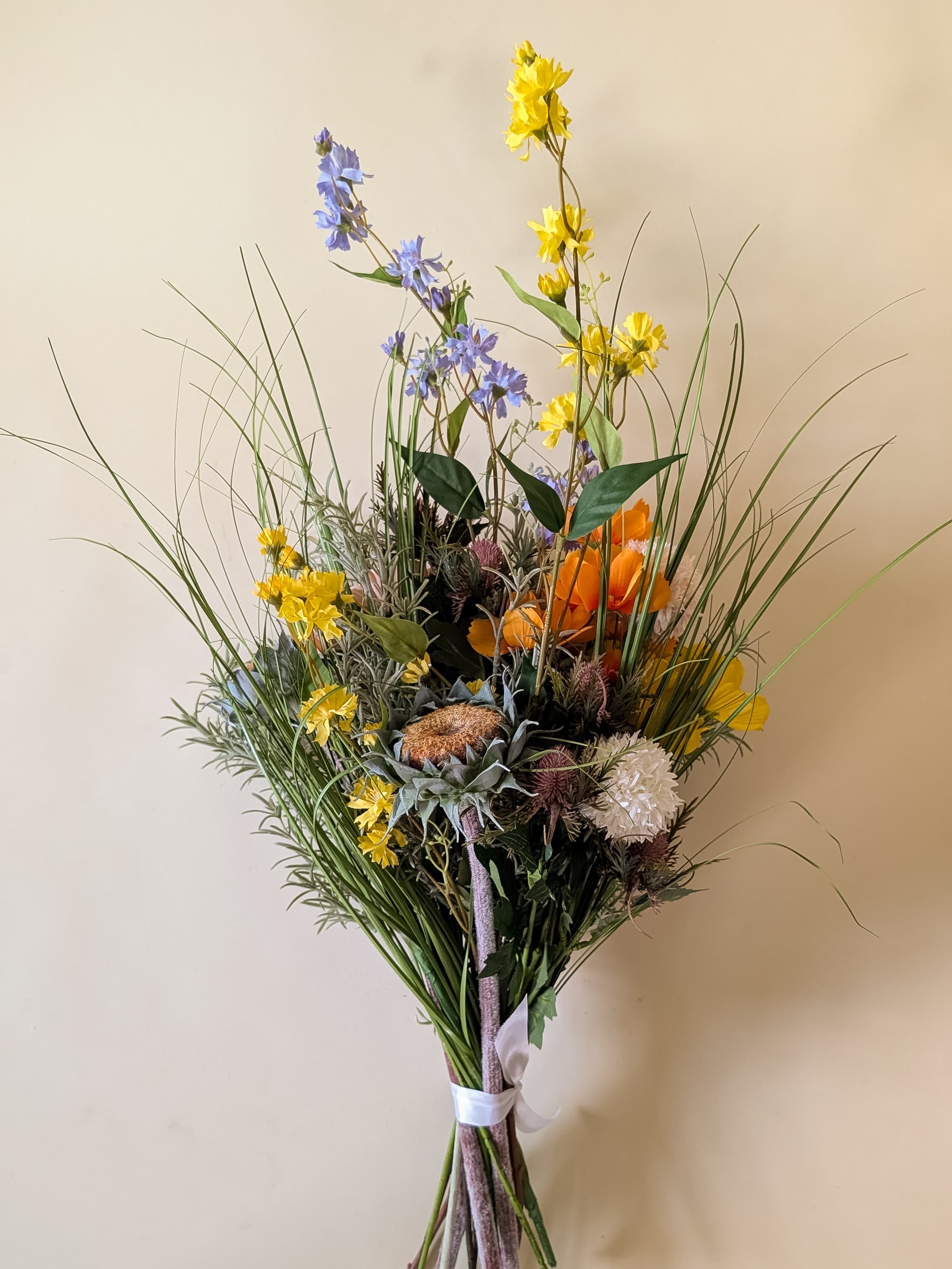 3 Atelier Boem wild bouquet custom