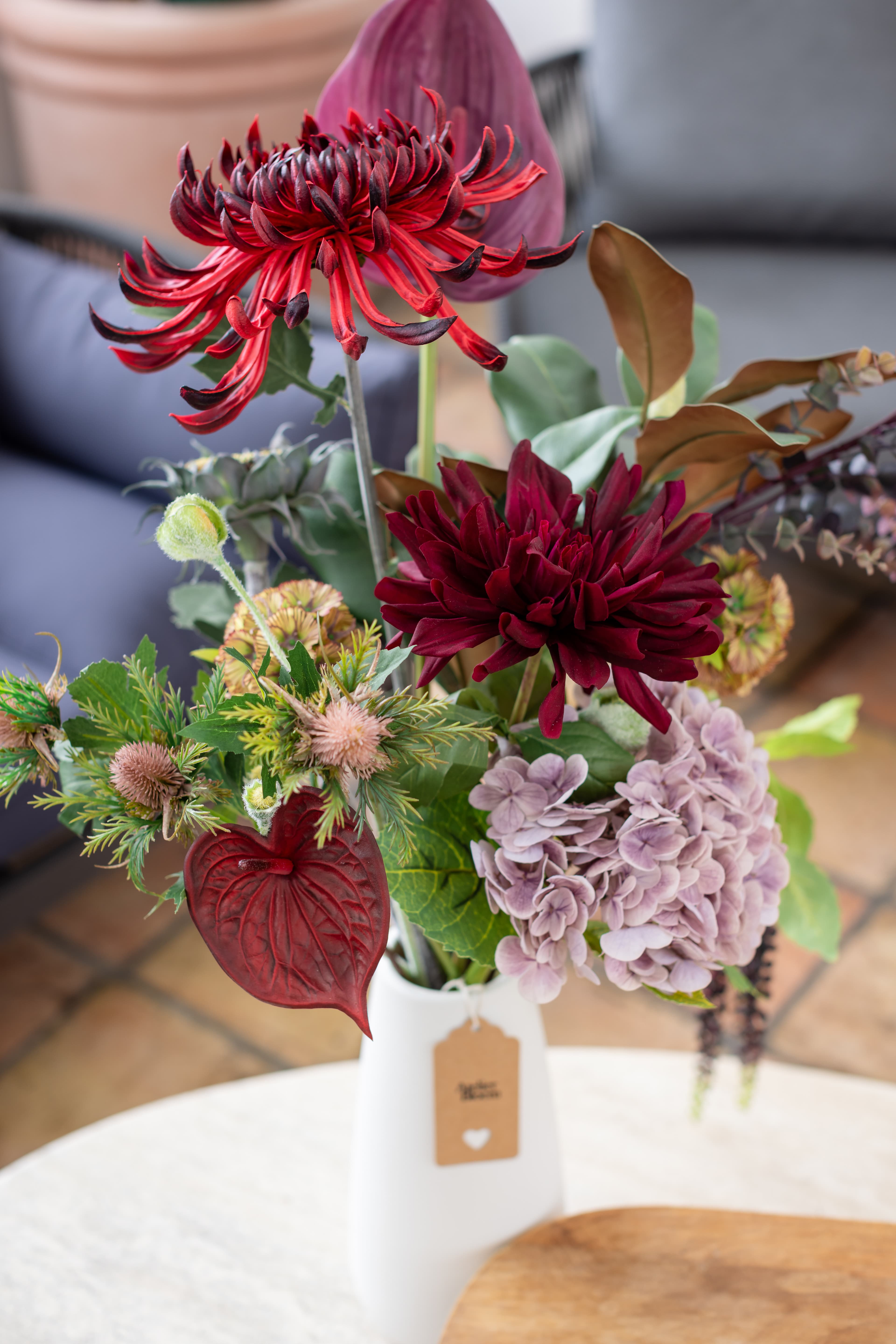 Forever floral arrangement by Atelier Bloem