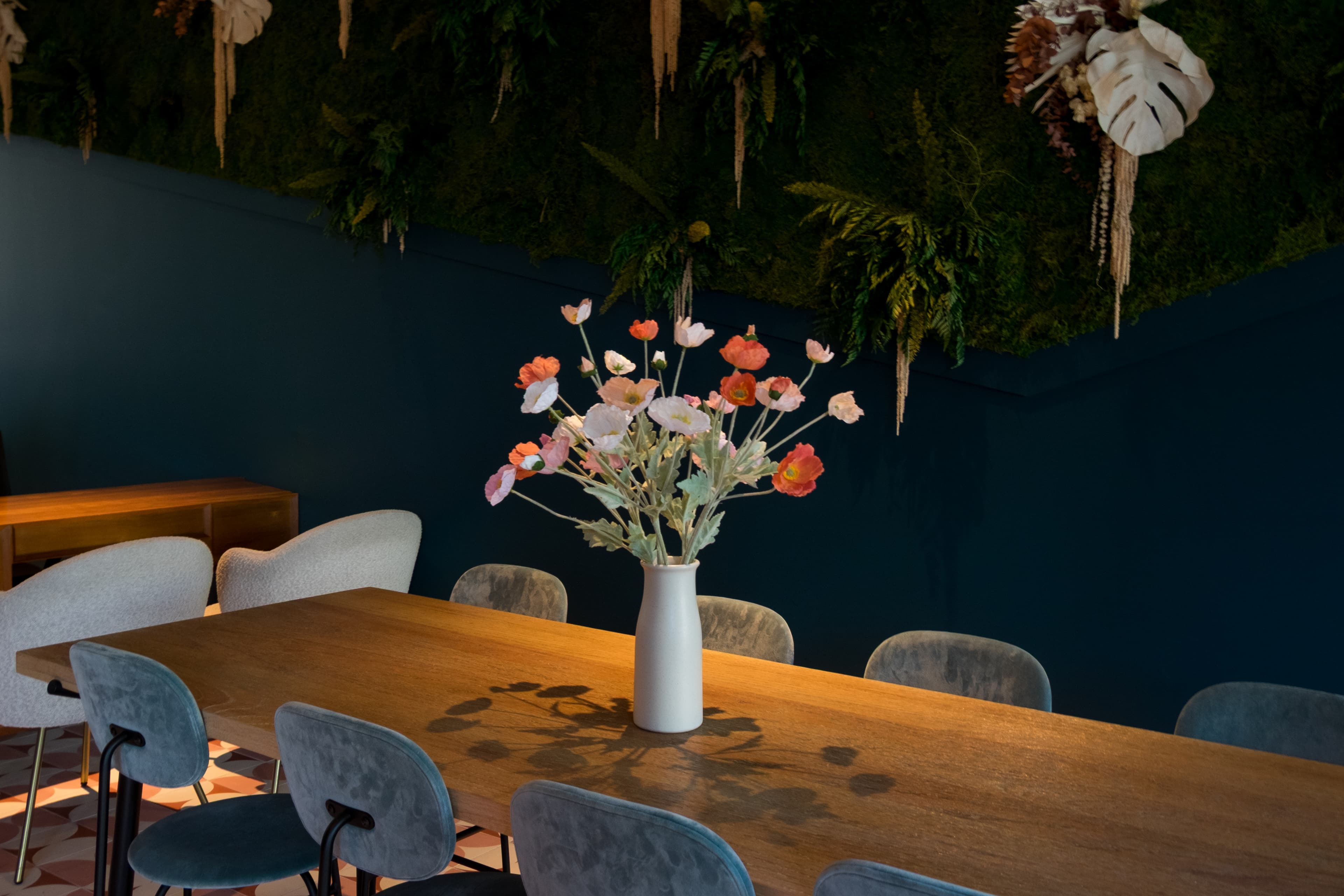 Forever floral arrangement by Atelier Bloem